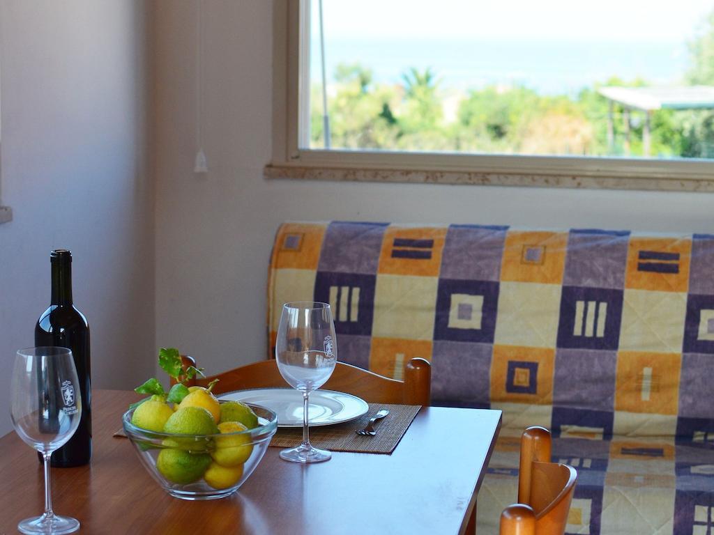 Residence Il Patio Cefalu Room photo